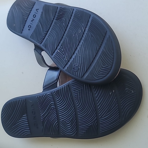 Vionic Women's Sandal  Sz 8 Wanda Leather Comfort Summer Casual Black & Tan - Picture 4 of 6